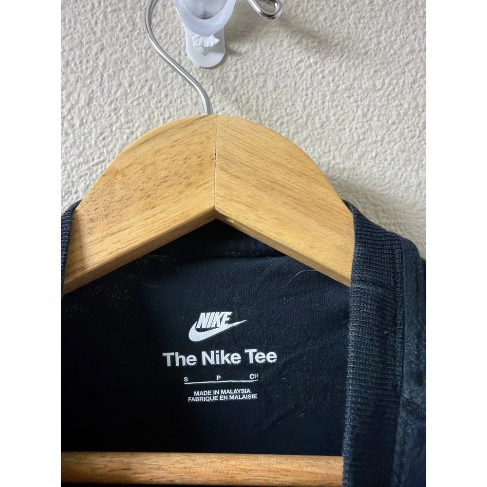 Nike item has